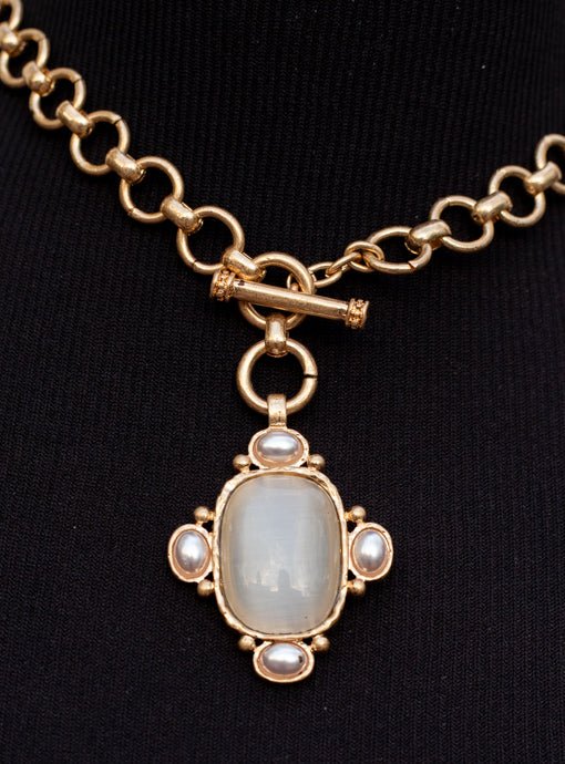 Matte Gold Toggle Chain Necklace With Ivory Stone Pendant - Just Style LA