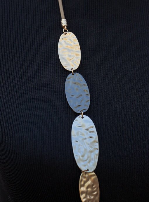 Tricolor Hammered Metal Necklace And Earring Set - Just Style LA