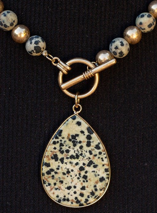 Gold Tone Toggle Chain Necklace With Tan And Black Dot Stone - Just Style LA